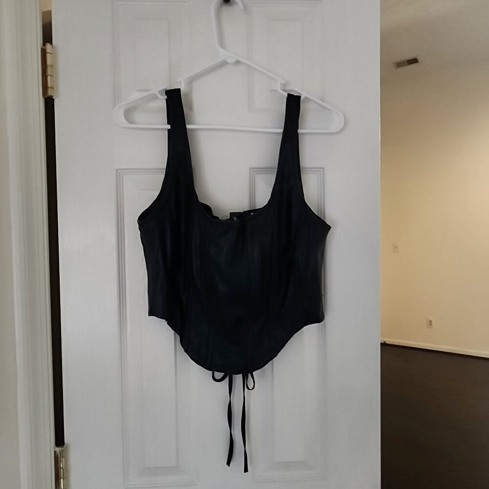 Better Than Leather Black Lace-Up Corset by Good American | X-Large - Picture 3 of 5